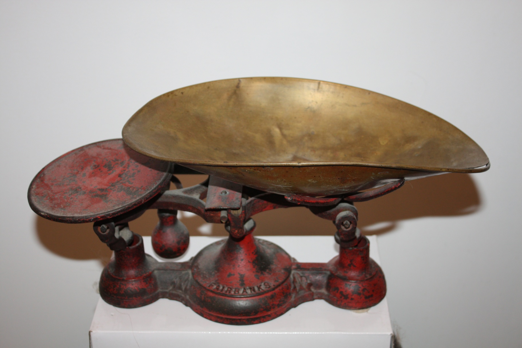 Antique Cast-Iron Balance Scale by E & T Fairbanks & Company – Original Red Paint, Brass Scoop Pan & Iron Platform - image 3 of 3