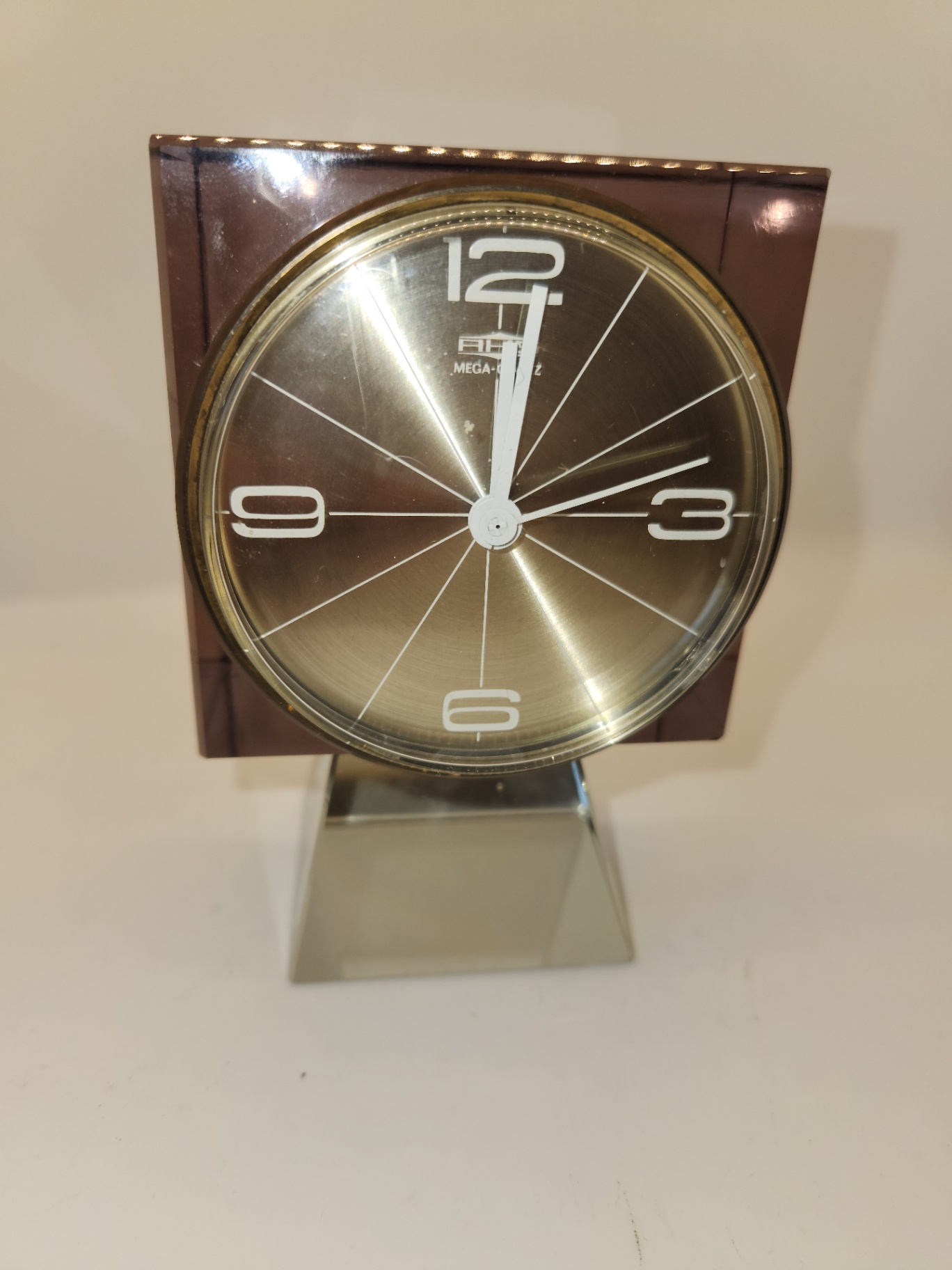 Vintage Mid Century Modern AHS Mega-Quarz Modernist Desk Clock - Lavender and Clear Acrylic & Silver metal - image 13 of 19