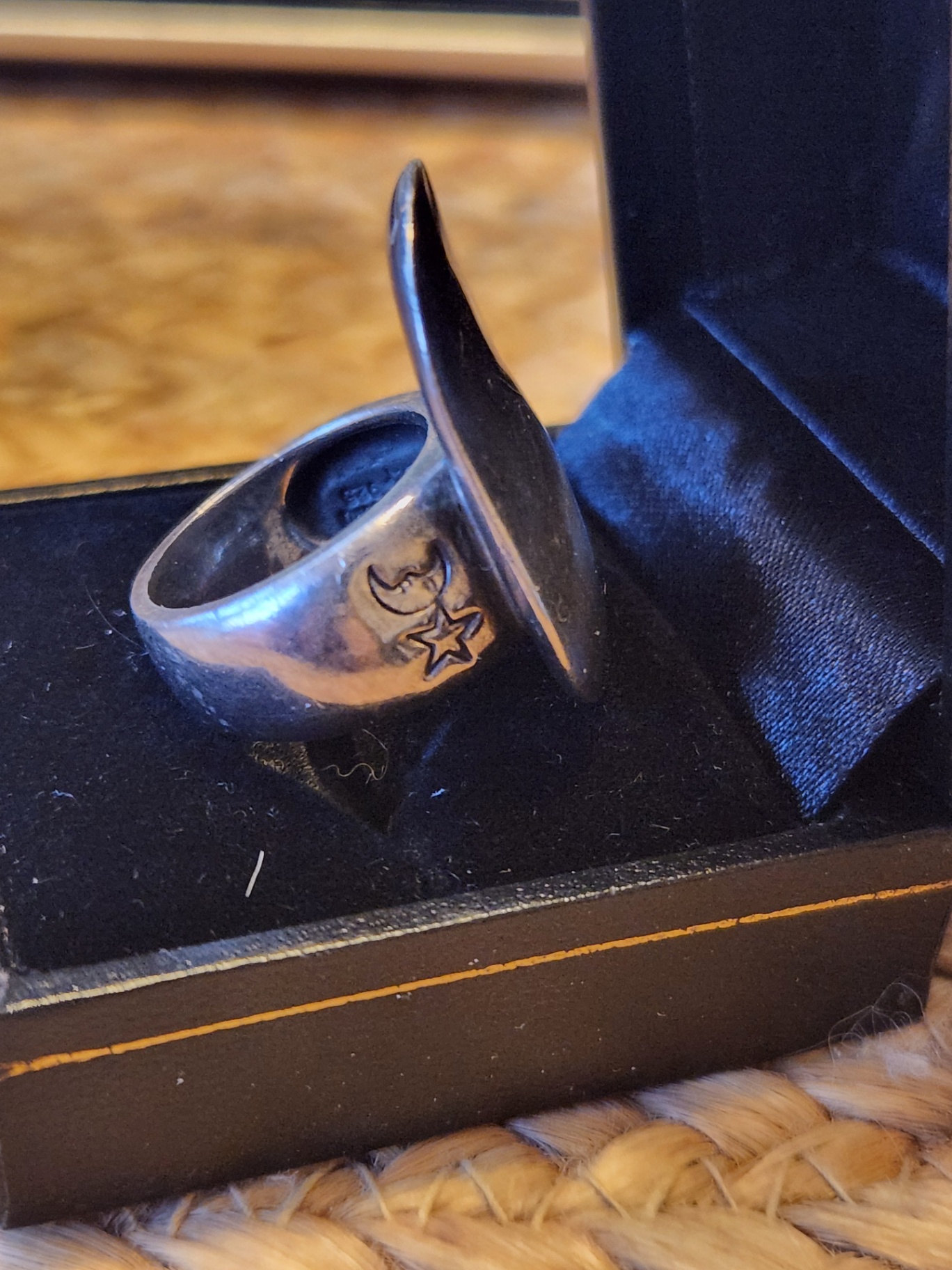 Kieselstein-Cord Sterling Silver Moon & Star Oval Dome Ring – Size 6.5-7 - image 6 of 7