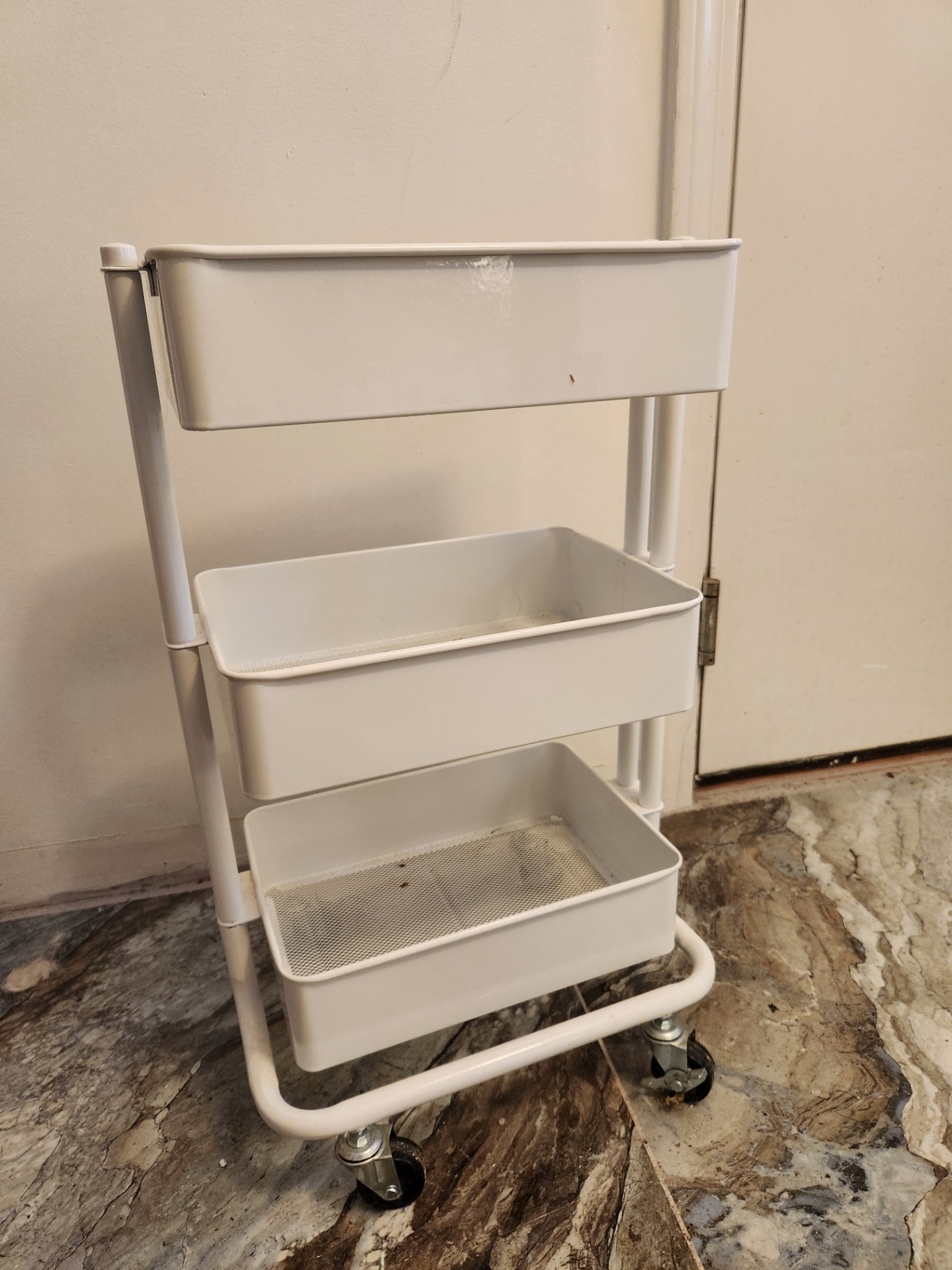 IKEA RÅSKOG White 3-Tier Rolling Utility Cart on Casters - image 4 of 6