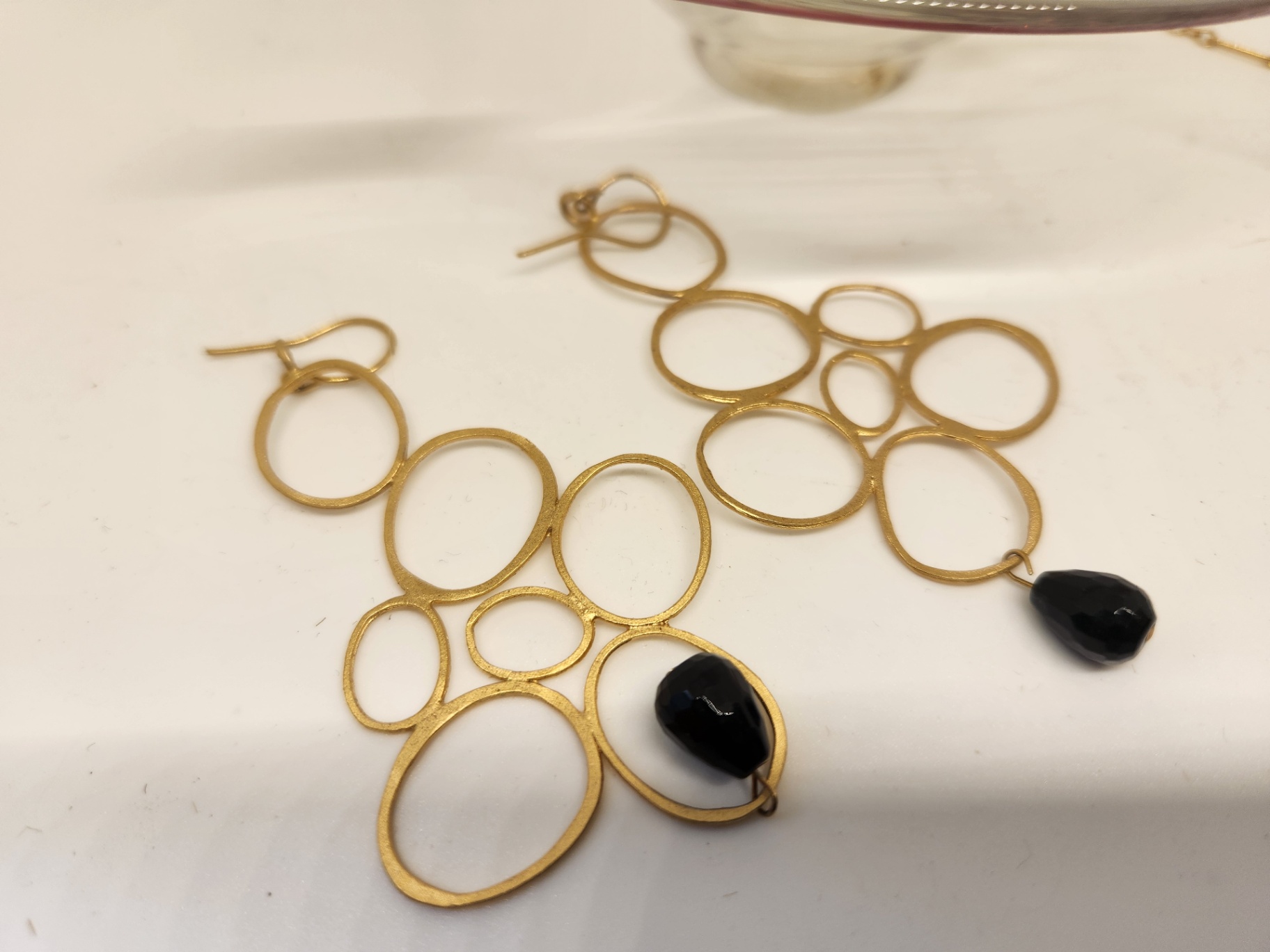 Beautiful Art Glass Bowl + Modern Gold-Tone Necklace & Gold-Tone & Black Stone Earrings Set (3pc Lot) - image 2 of 12