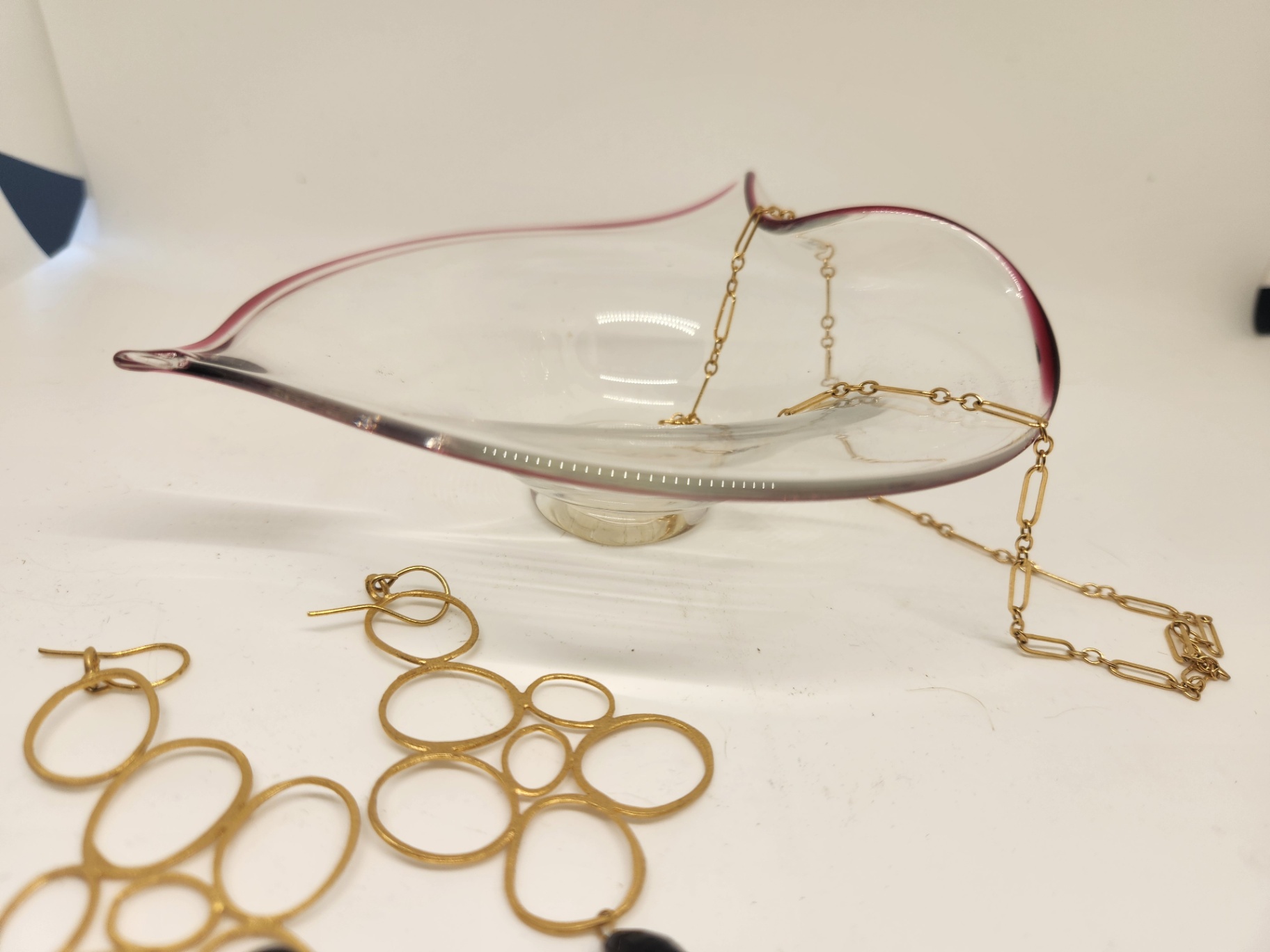 Beautiful Art Glass Bowl + Modern Gold-Tone Necklace & Gold-Tone & Black Stone Earrings Set (3pc Lot) - image 8 of 12