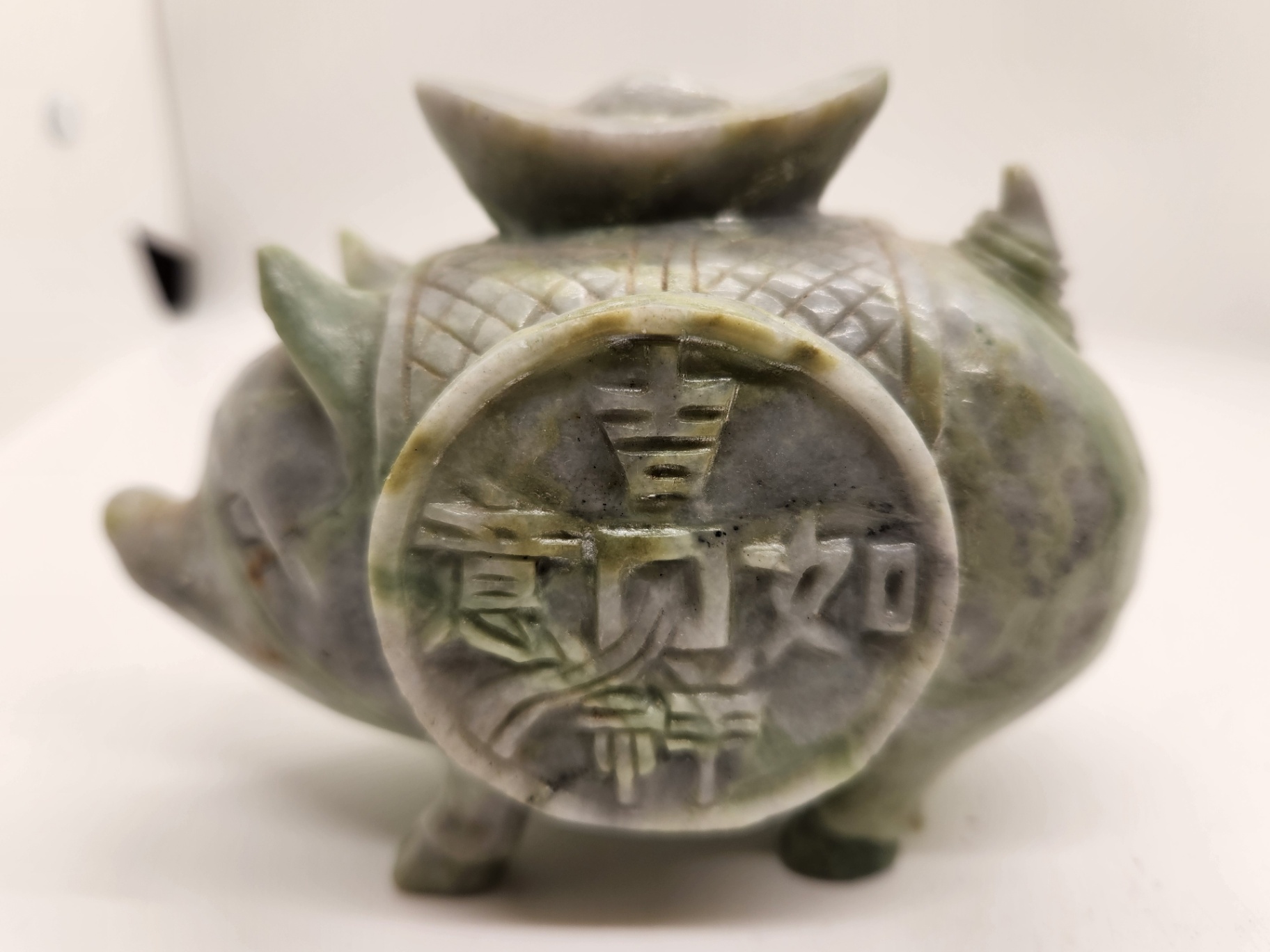 Hand-Carved Nephrite Jade or Serpentine Pig with Coin Motif & Soapstone/Marble Sculptural Rhinoceros Vintage Asian Stone Figures – Green Serpentine Pig with Coin & Brown Rhino Sculpture - image 9 of 15
