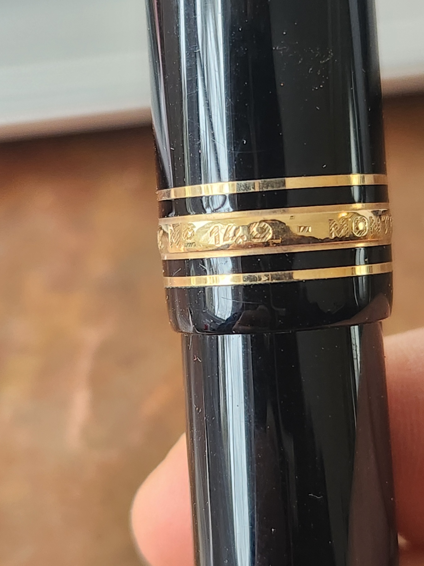 RARE Vintage Montblanc Meisterstück 149 Fountain Pen 14K Gold Nib (1987–1992) w/ Original Box (Pair with lot 115 Montblanc Ink) - image 4 of 14