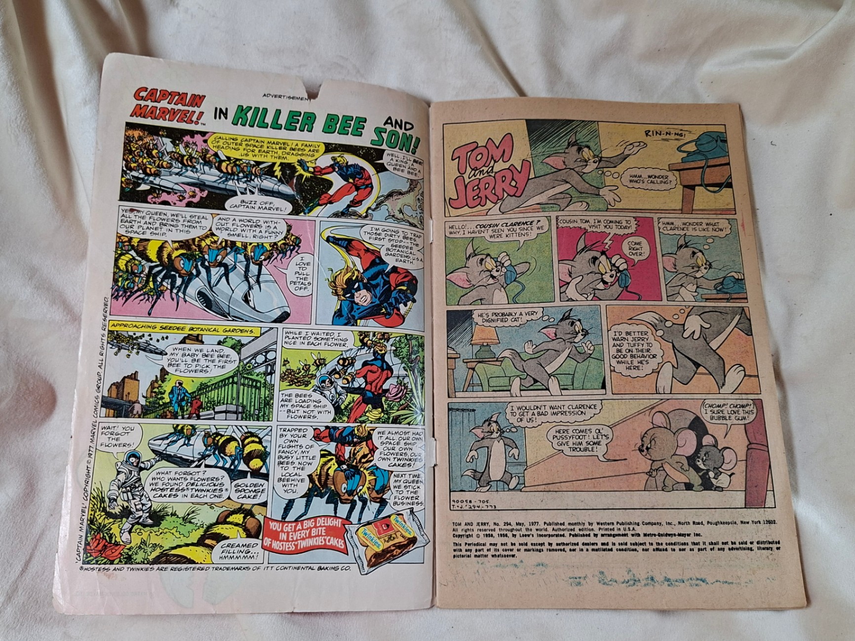 Vintage Tom and Jerry comics with retro ads and posters - image 2 of 5