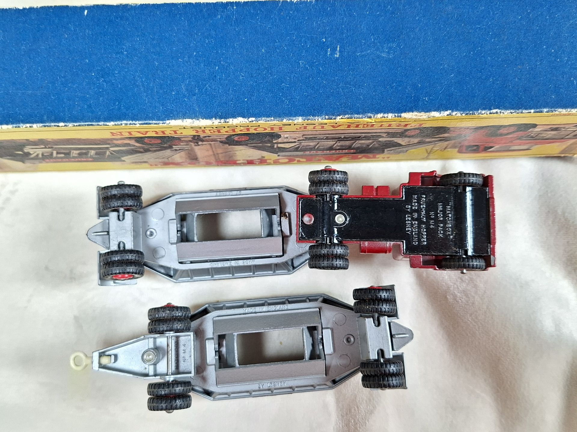Matchbox M-4 Fruehauf Hopper Train Set with BOX! - image 4 of 6