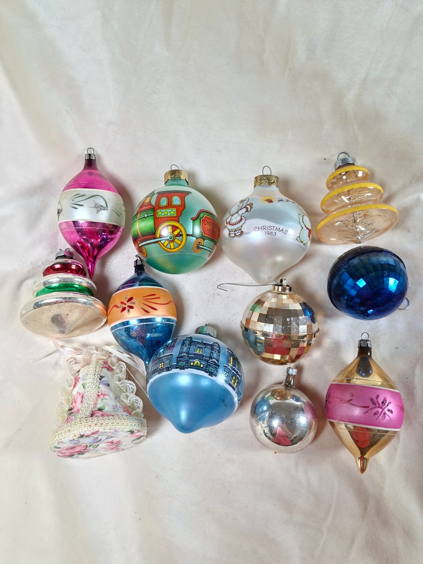 Vintage Assorted Christmas Ornaments - image 3 of 5
