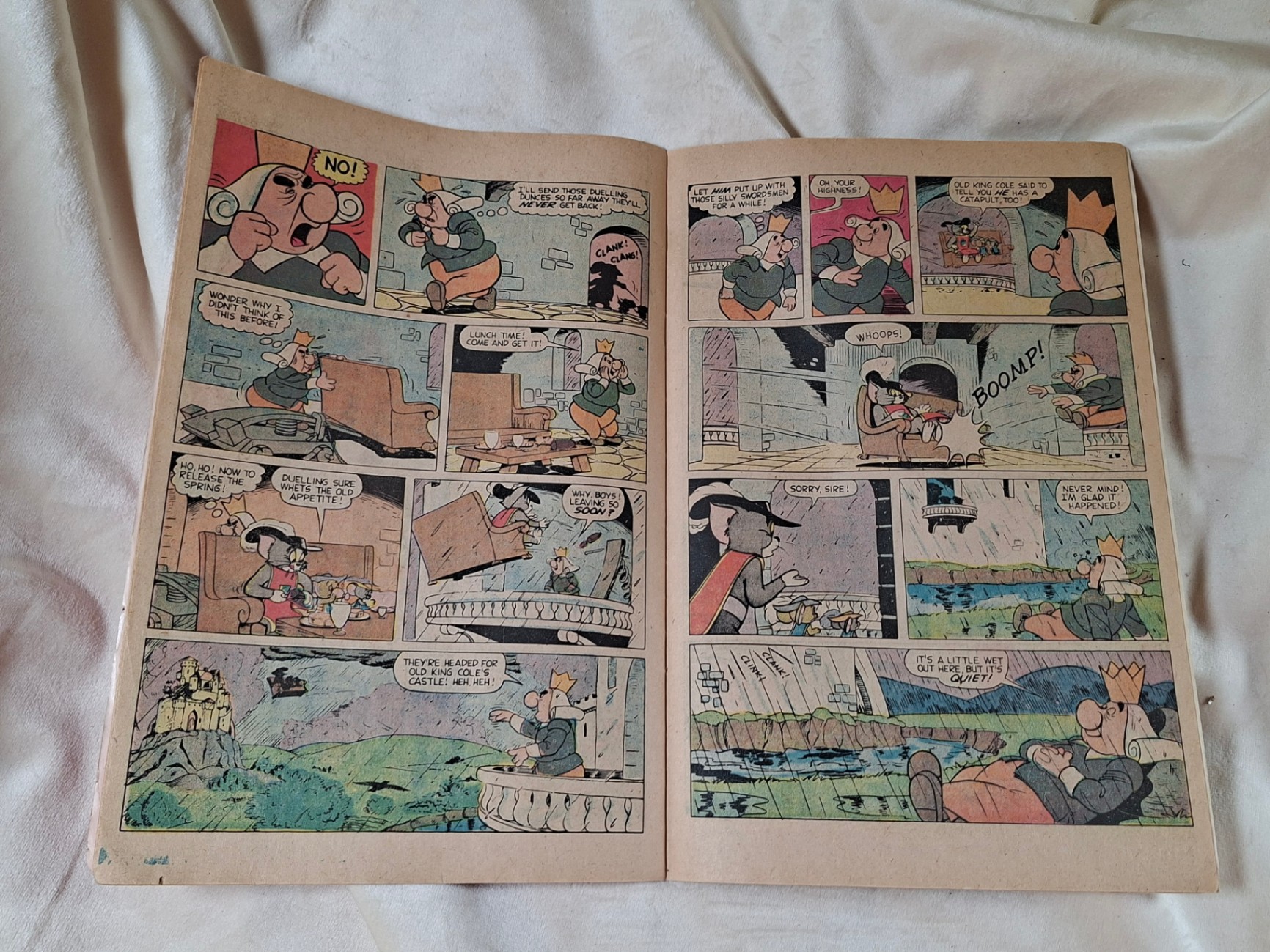 Vintage Tom and Jerry comics with retro ads and posters - image 4 of 5