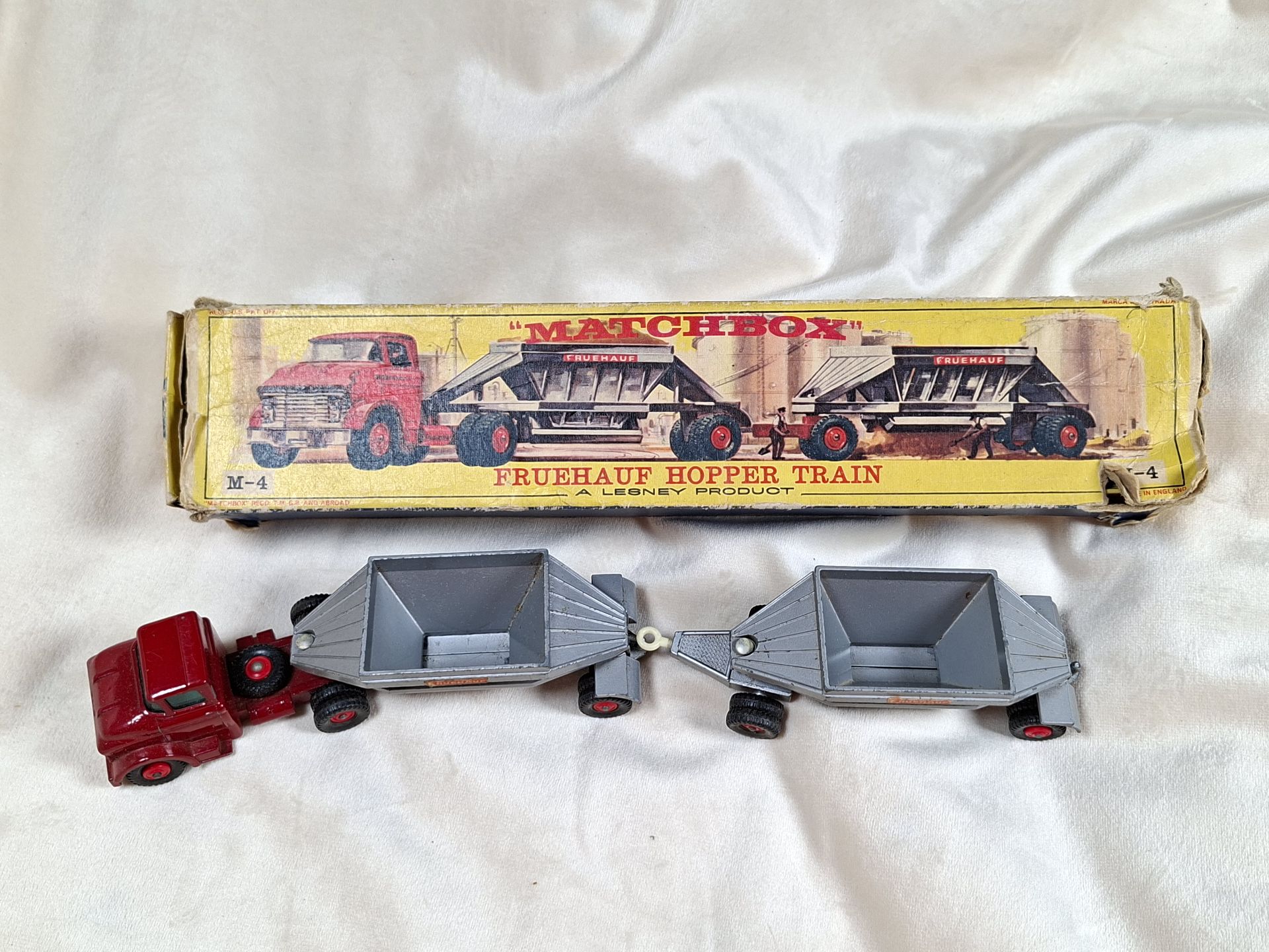 Matchbox M-4 Fruehauf Hopper Train Set with BOX! - image 1 of 6