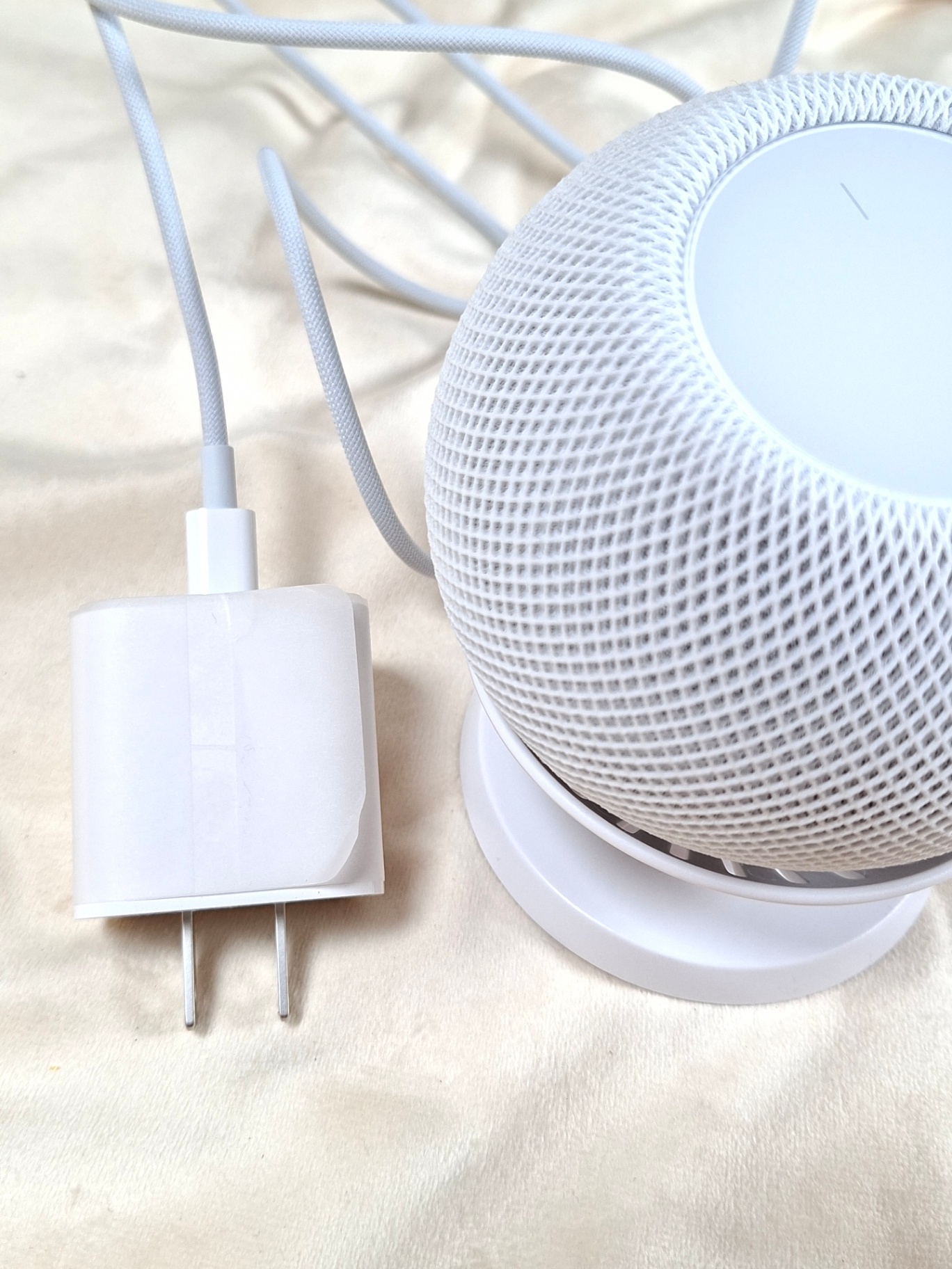 Apple HomePod mini smart speaker with power adapter - image 4 of 4
