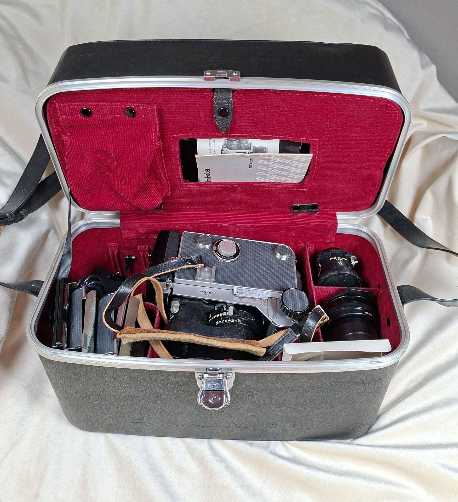 Mamiya C33 Professional Twin-Lens Reflex Camera Kit - image 1 of 11