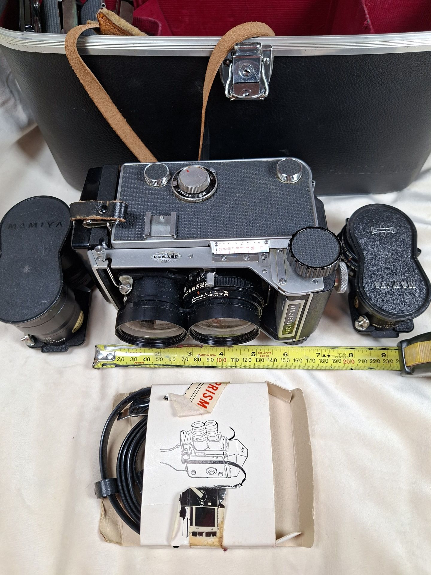 Mamiya C33 Professional Twin-Lens Reflex Camera Kit - image 8 of 11