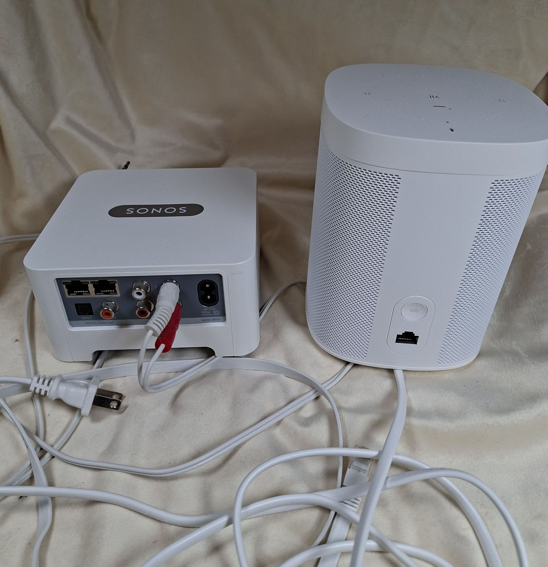 Sonos One Speaker and Sonos Connect Audio Component - image 3 of 7