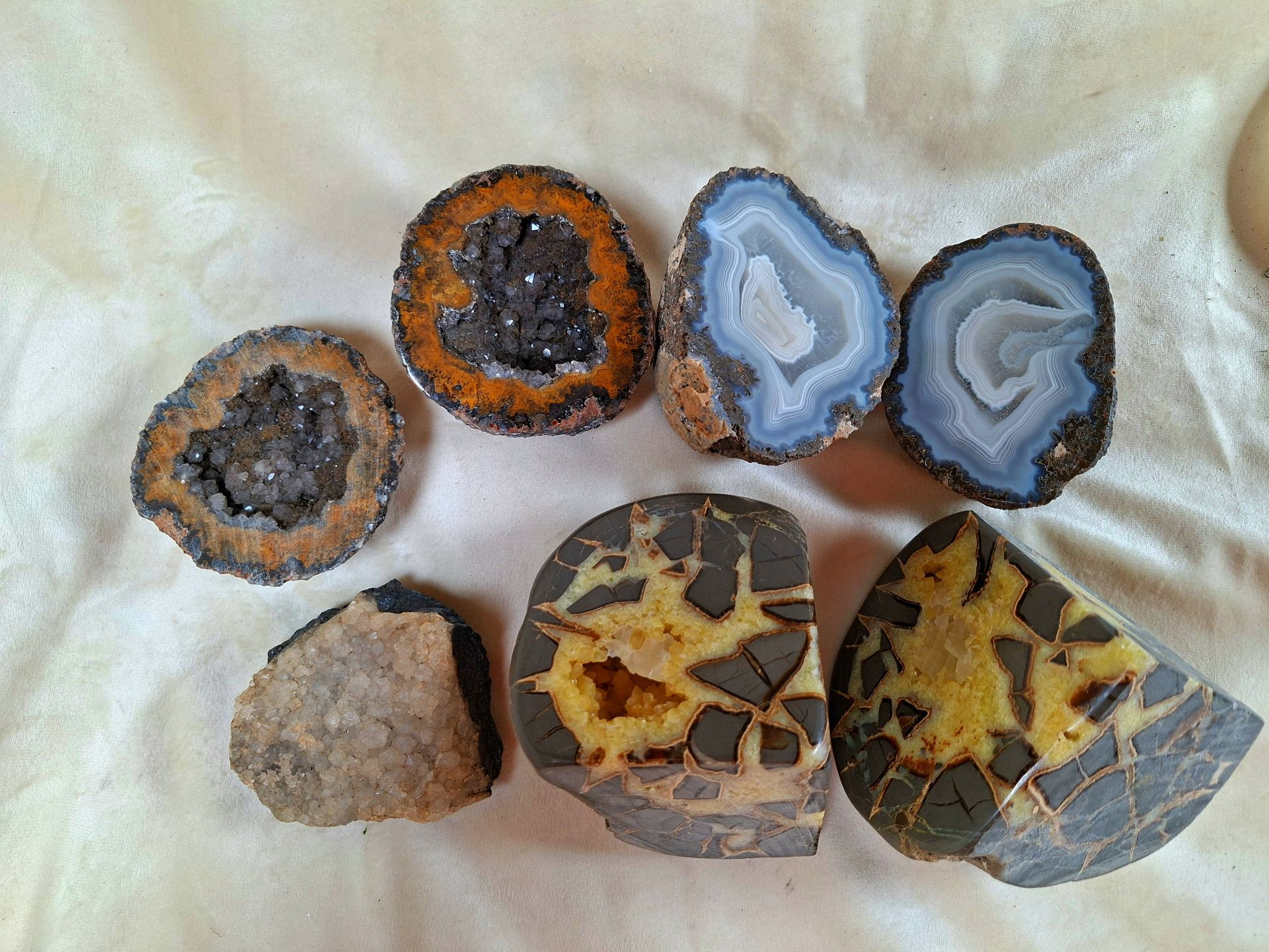 Collection of Geode, Agate, and Polished Stone Specimens - image 2 of 4