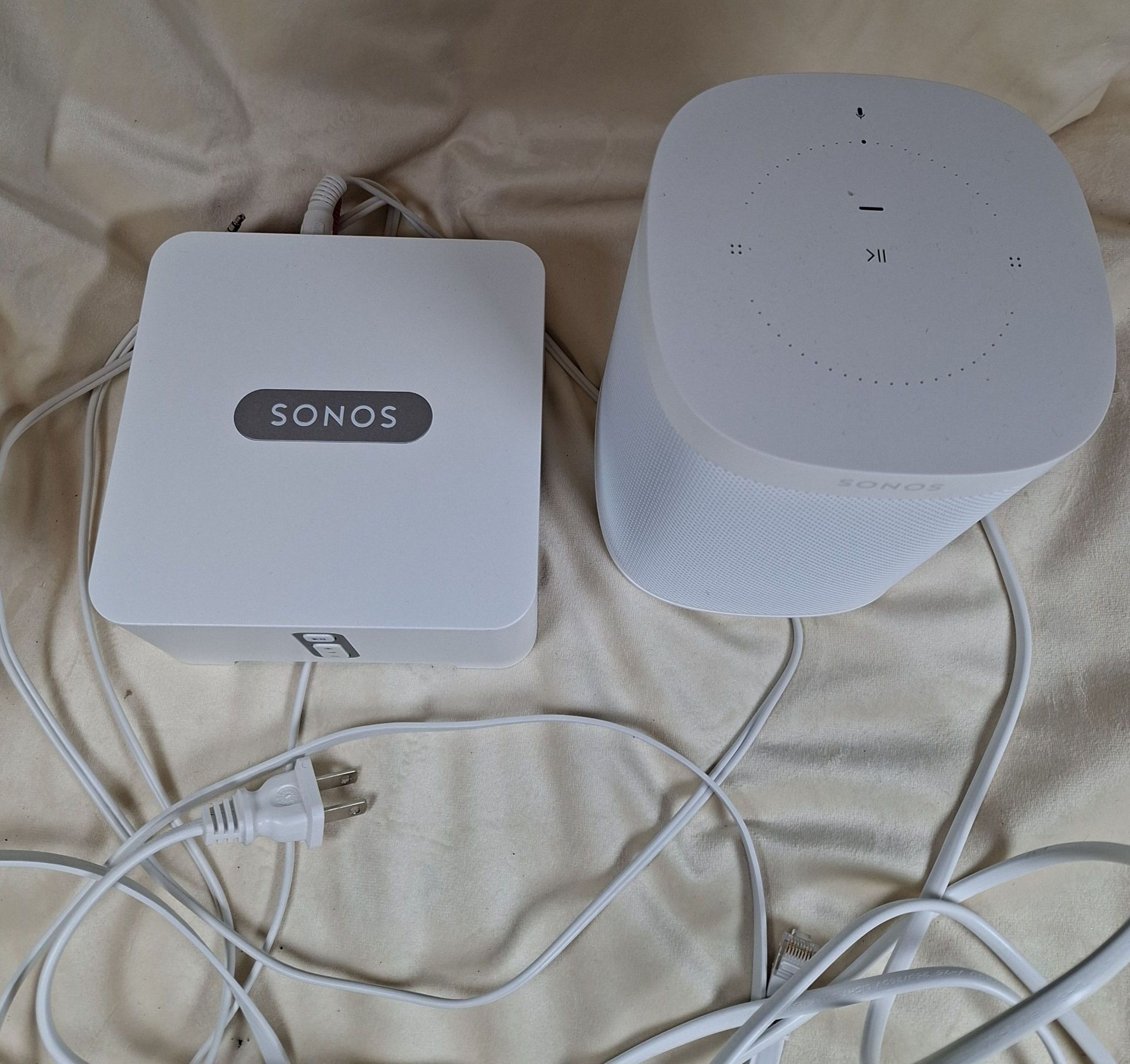 Sonos One Speaker and Sonos Connect Audio Component - image 2 of 7