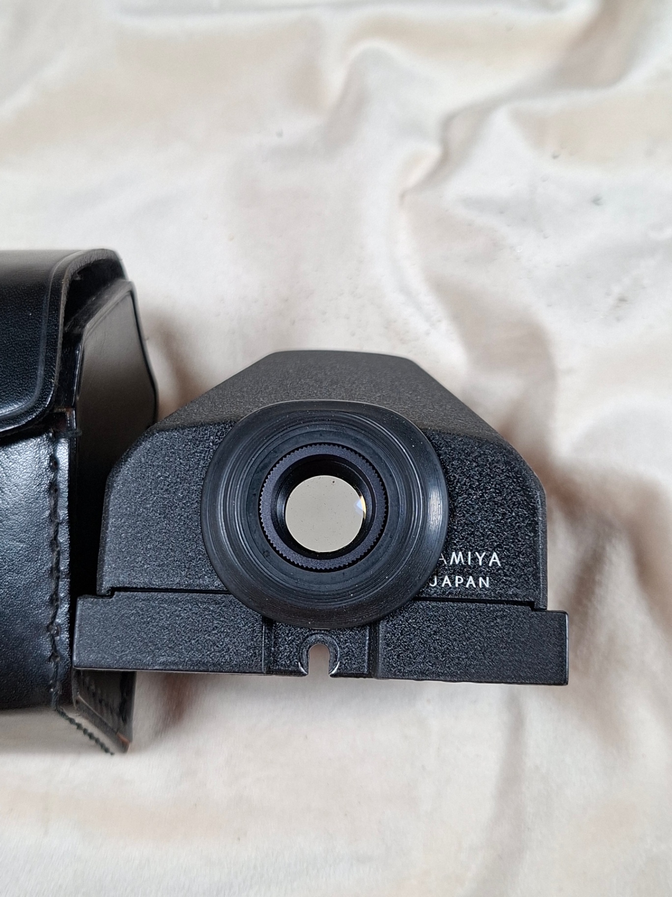 Vintage Mamiya Camera with Leather Case - image 2 of 6