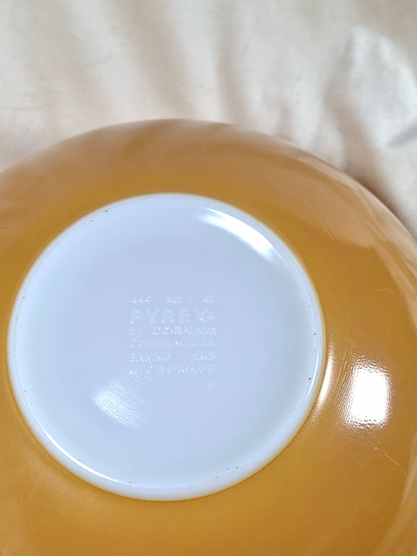 Yellow Pyrex mixing bowl with floral border, 13.5", USA Made - image 6 of 7