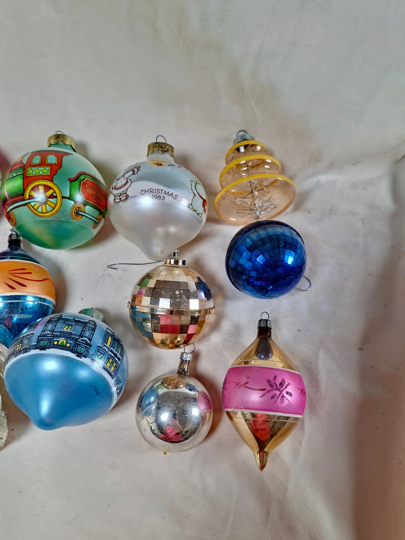 Vintage Assorted Christmas Ornaments - image 5 of 5