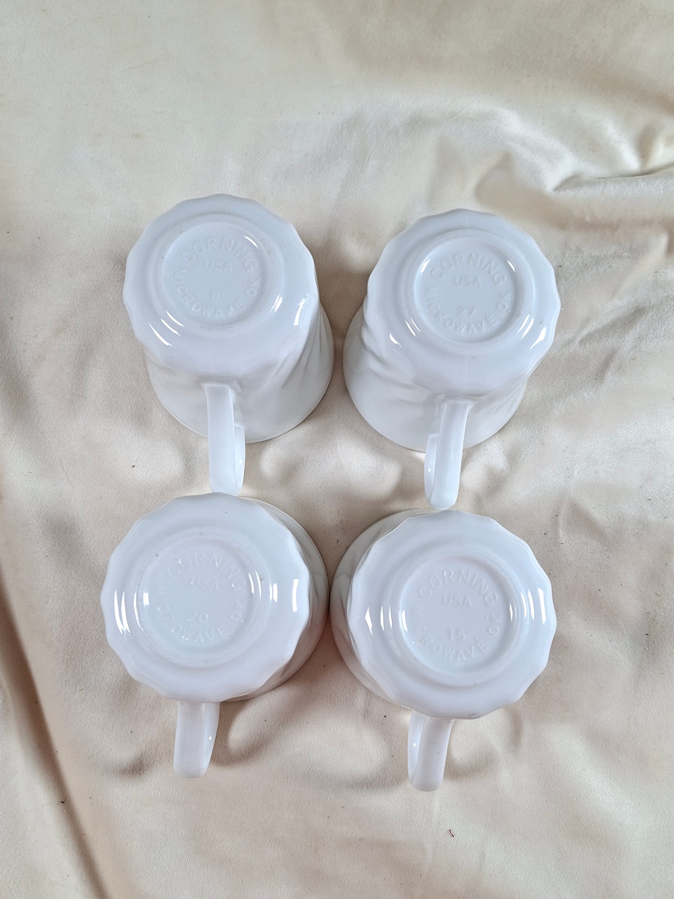 Set of 4 Corning White Swirl USA Coffee Mugs - image 4 of 5