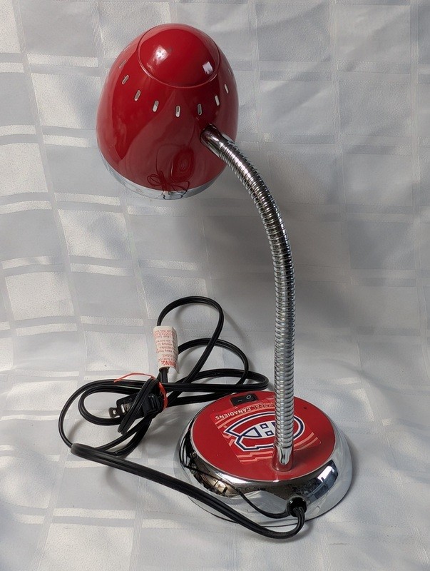 Montreal Canadiens Desk Lamp - image 5 of 7