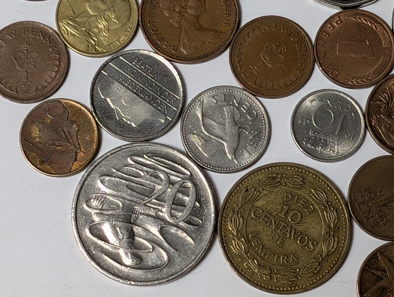 Assorted international coins including Jamaican 1975 issues - image 7 of 26