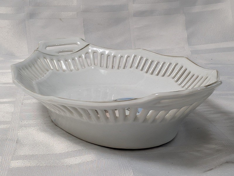White porcelain serving dish with lighthouse transfer - image 7 of 9