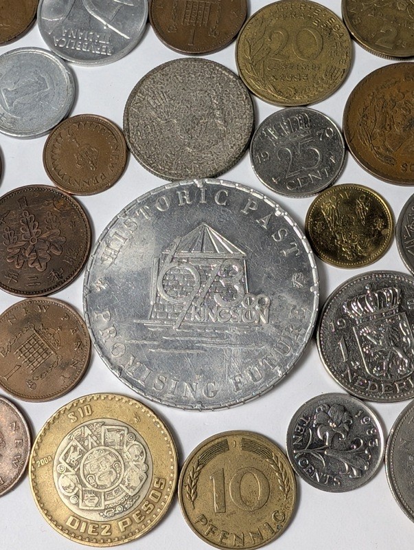 Diverse collection of coins and a commemorative token - image 20 of 20