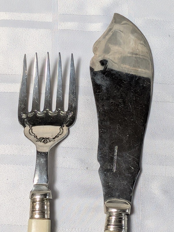 Vintage carving fork and knife with cream handles - image 4 of 10
