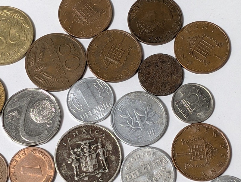 Assorted international coins including Jamaican 1975 issues - image 21 of 26