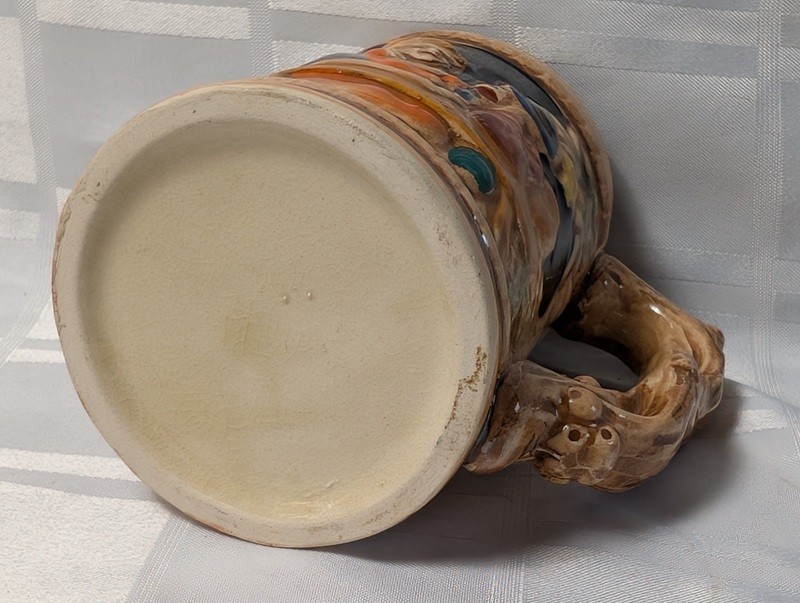 Ceramic beer stein with lid and hand-painted scene - image 8 of 9