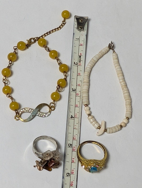 Yellow bead bracelet, white bead necklace, and two rings - image 10 of 10