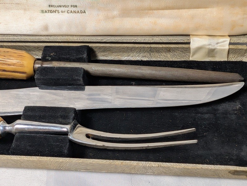 Haddon Hall carving set in case - image 5 of 10