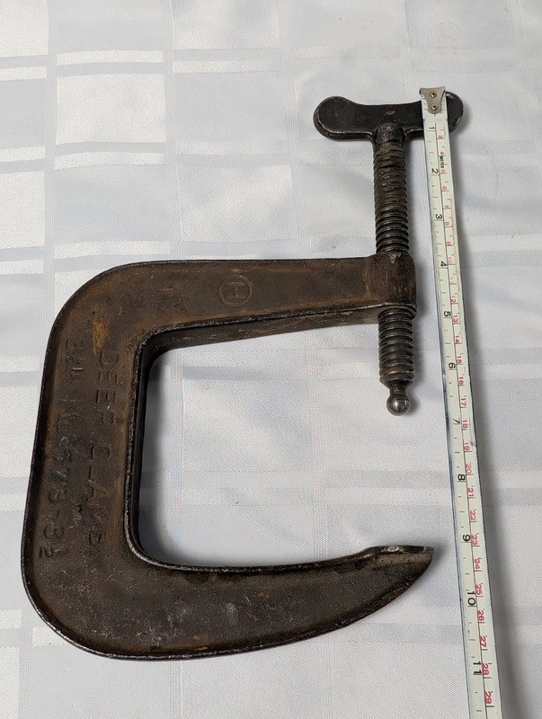 Cast iron C-clamp with screw and T-handle - image 9 of 10