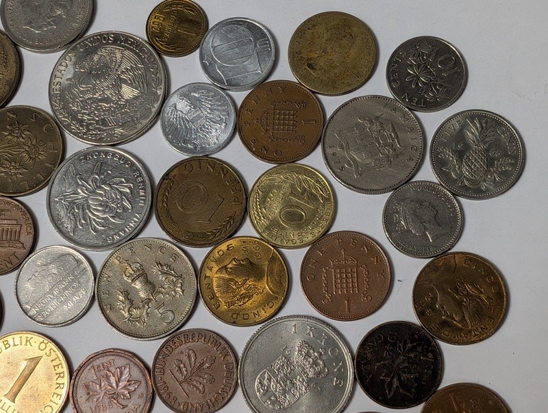 Assorted international coins - image 5 of 21