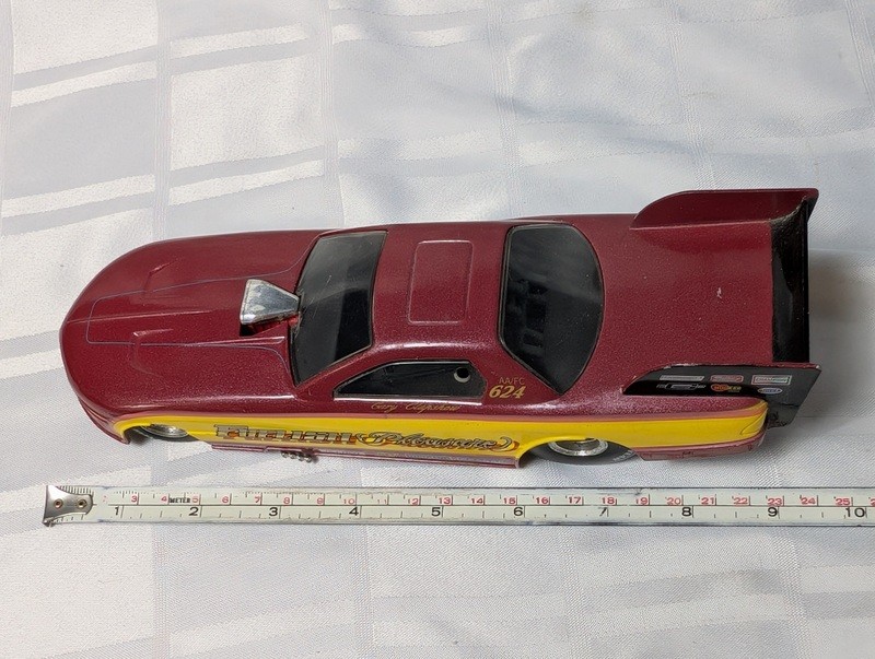 Die-cast drag racing toy car - image 13 of 13