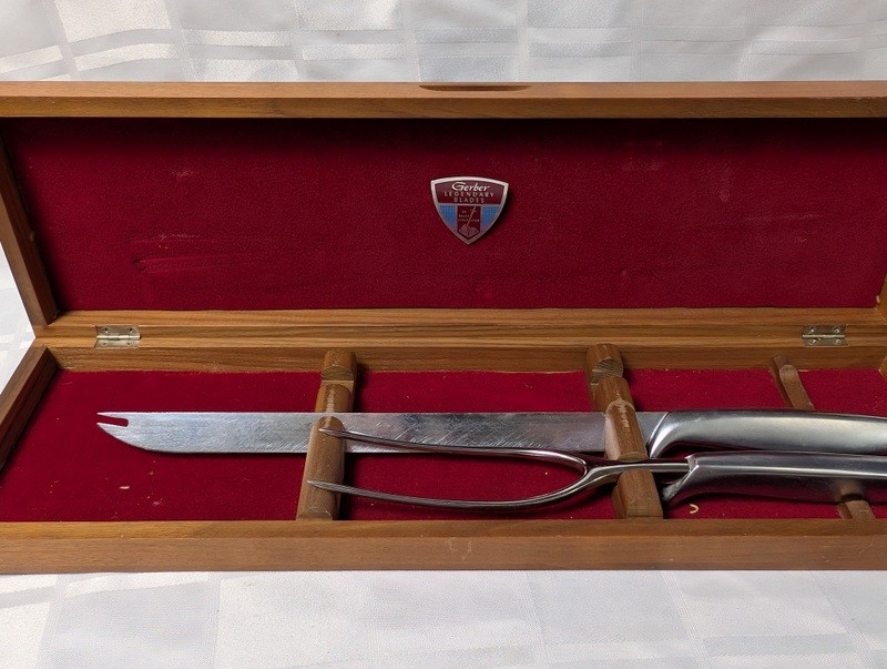 Gerber Legendary Blades carving set in wooden case - image 1 of 14