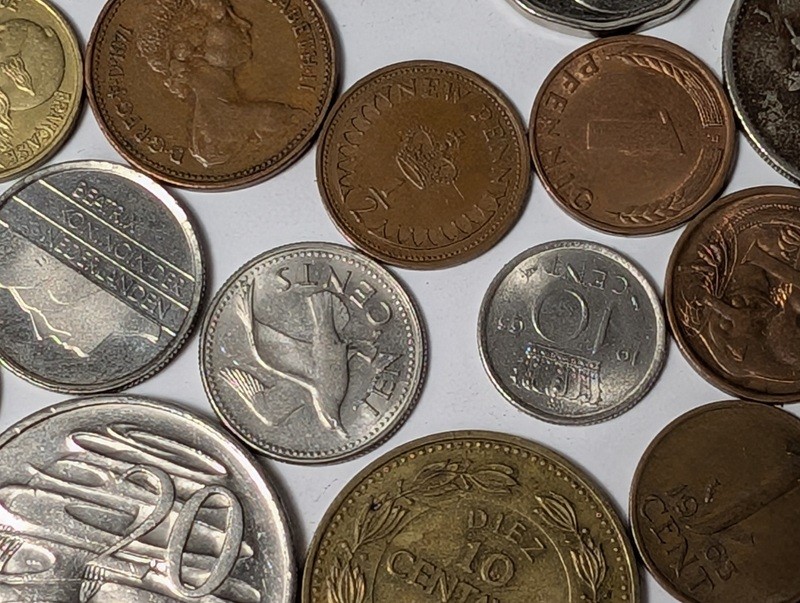 Assorted international coins including Jamaican 1975 issues - image 23 of 26