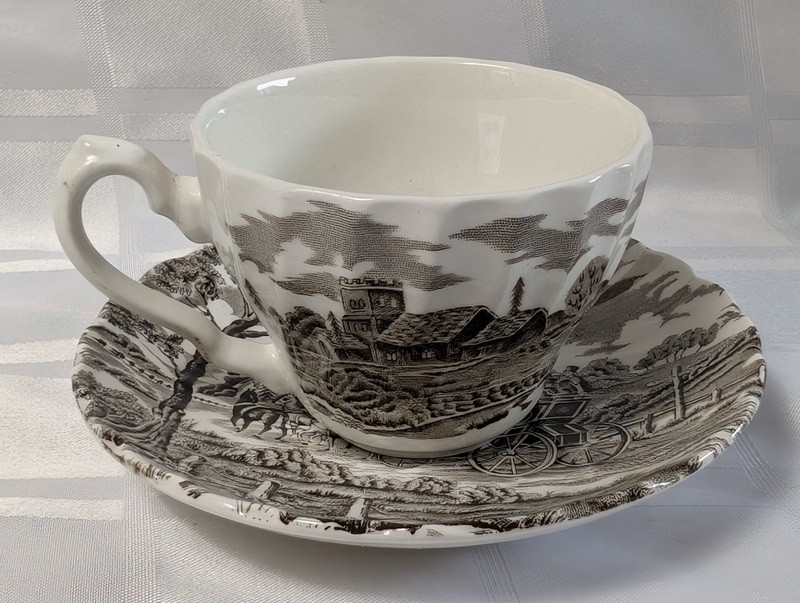 Myott Royal Mail Teacup and Saucer Set - image 1 of 14