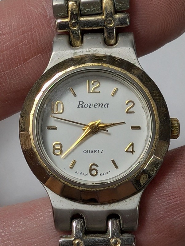 Two vintage two-tone wristwatches and a link bracelet - image 9 of 10