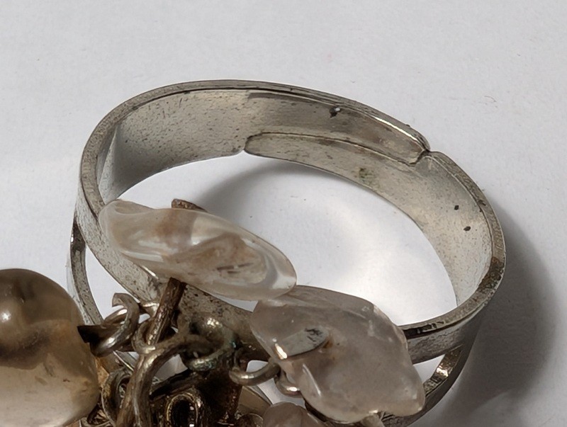 Yellow bead bracelet, white bead necklace, and two rings - image 9 of 10