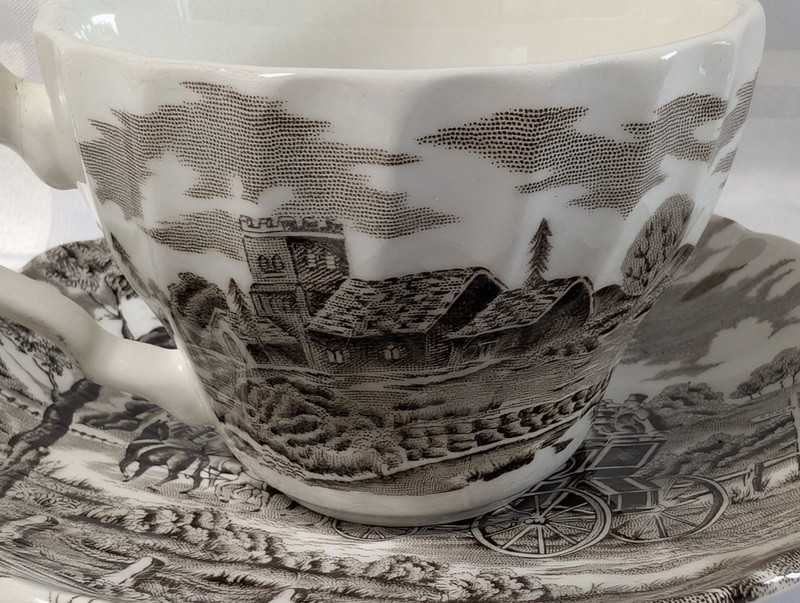 Myott Royal Mail Teacup and Saucer Set - image 4 of 14