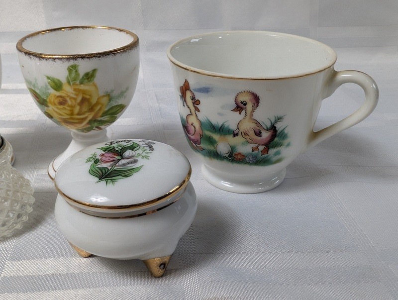 Tea ware set with Rose pattern and duck mug - image 5 of 15