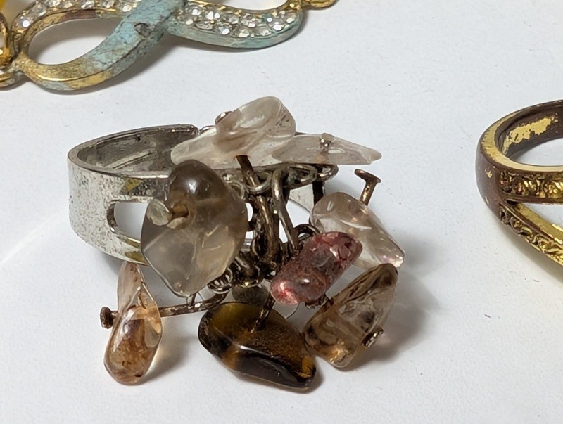Yellow bead bracelet, white bead necklace, and two rings - image 4 of 10