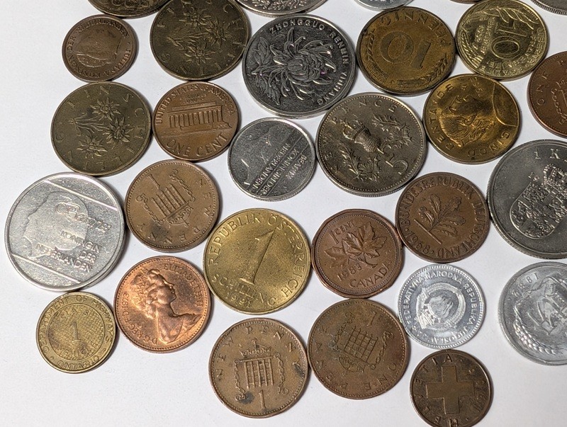 Assorted international coins - image 3 of 21