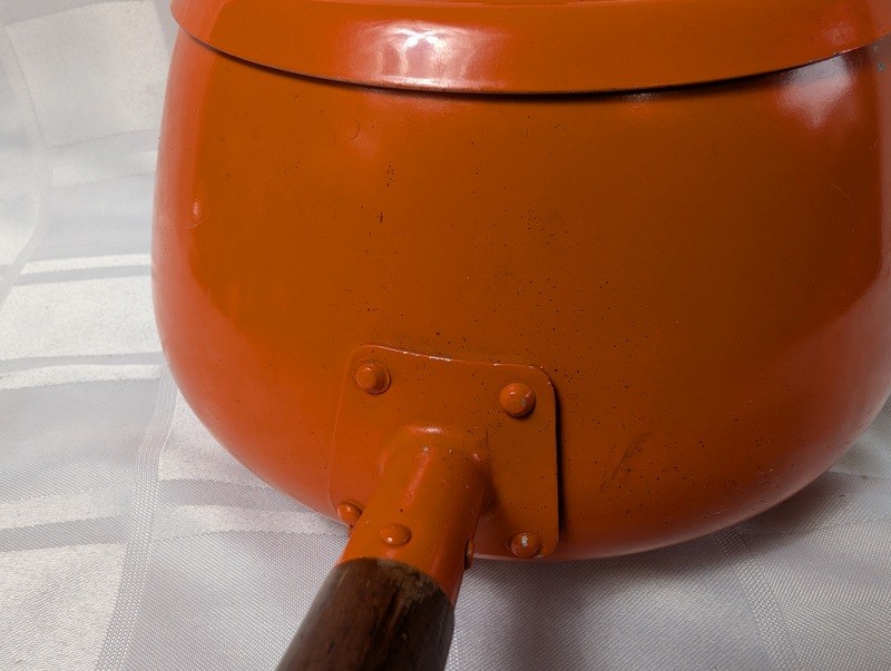 Orange enamel pot with lid and wooden handle - image 7 of 14