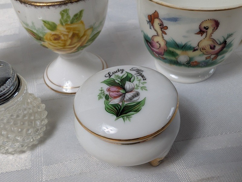 Tea ware set with Rose pattern and duck mug - image 6 of 15