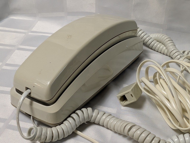 GE Emergency Quick Dial Corded Telephone - image 2 of 11