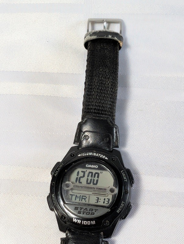 Casio digital wristwatch with illuminator and world time - image 3 of 10