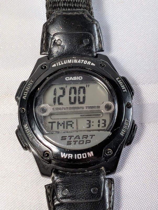 Casio digital wristwatch with illuminator and world time - image 5 of 10