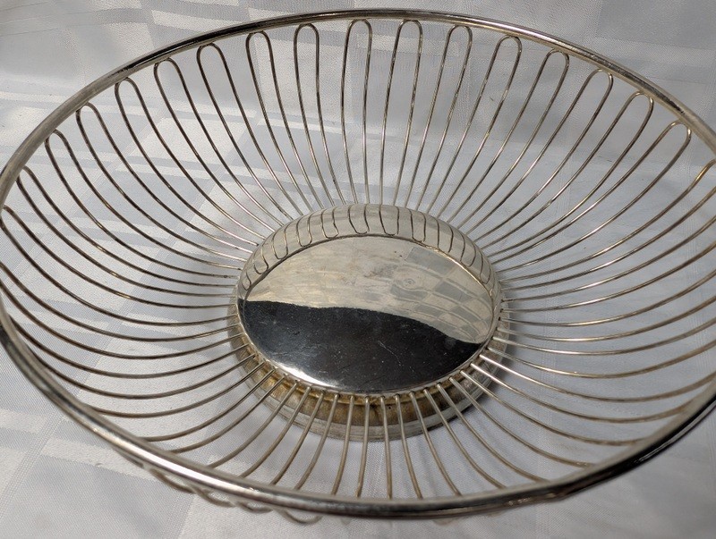 Wire Metal Fruit Basket - image 5 of 8